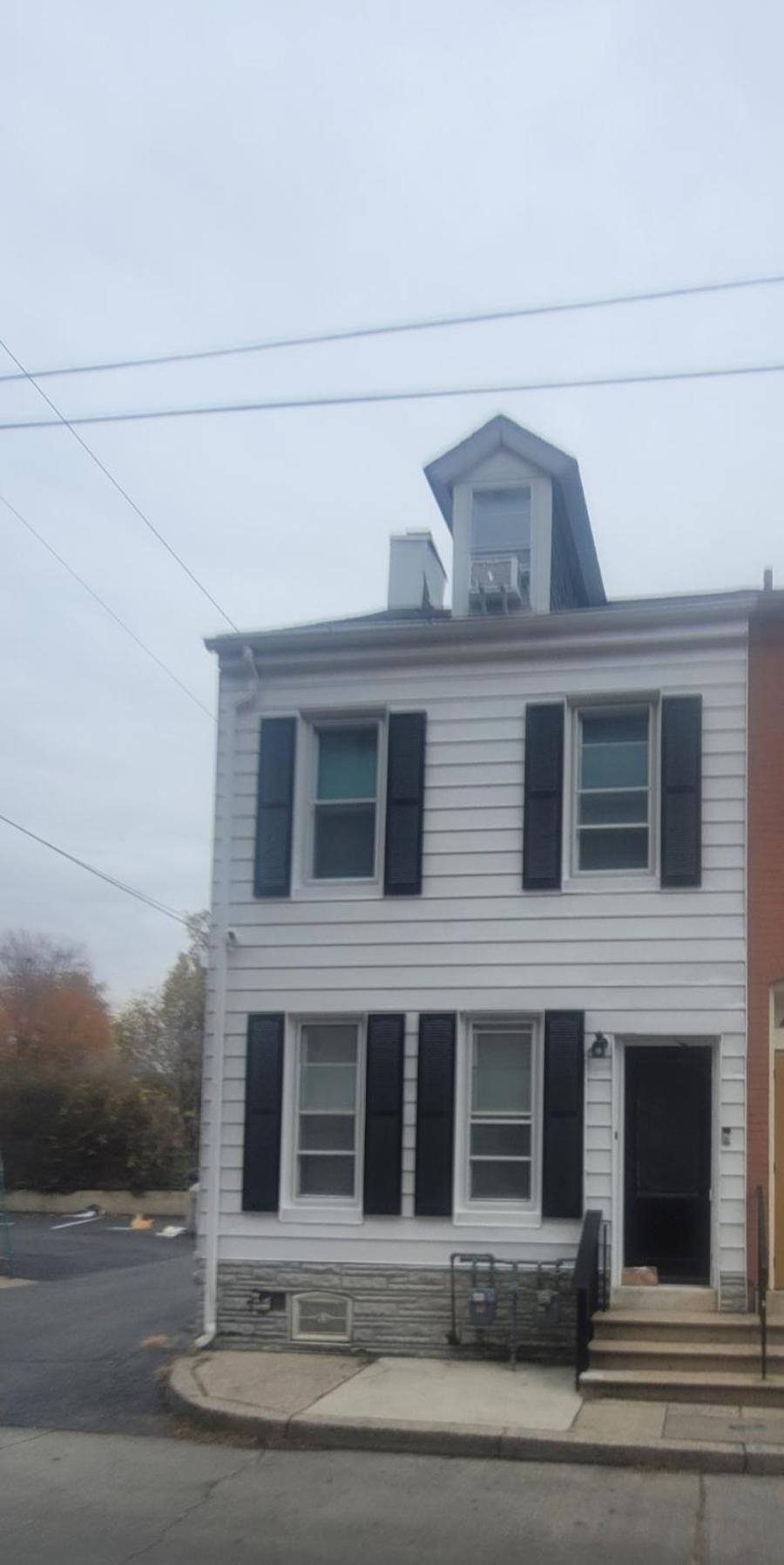 Center To 2 Bedroom Near Hospitals, Colleges, Restaurants, Events Apartment *